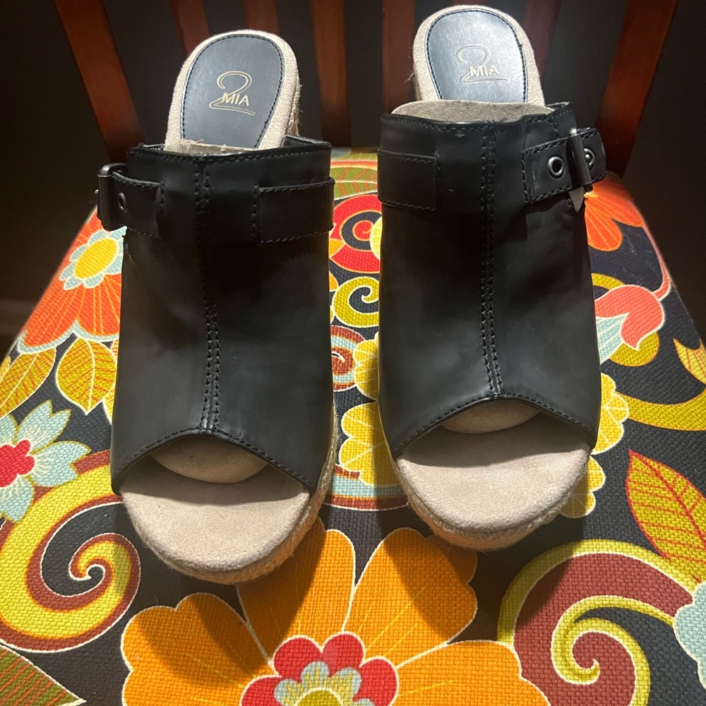 Mia 2 black leather platform espadrille wedges size 10